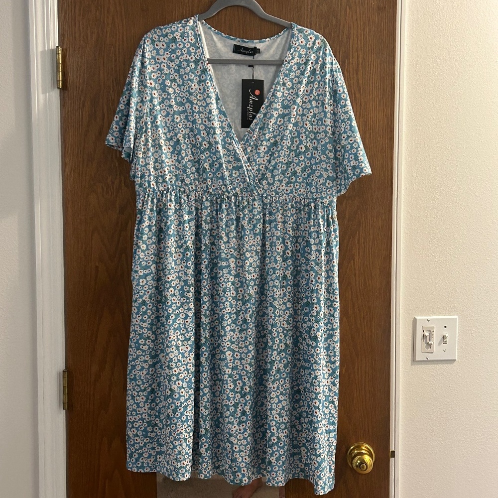 Ditsy print knee length dress